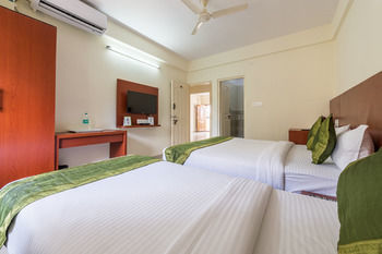 Treebo Ample Premium 3*