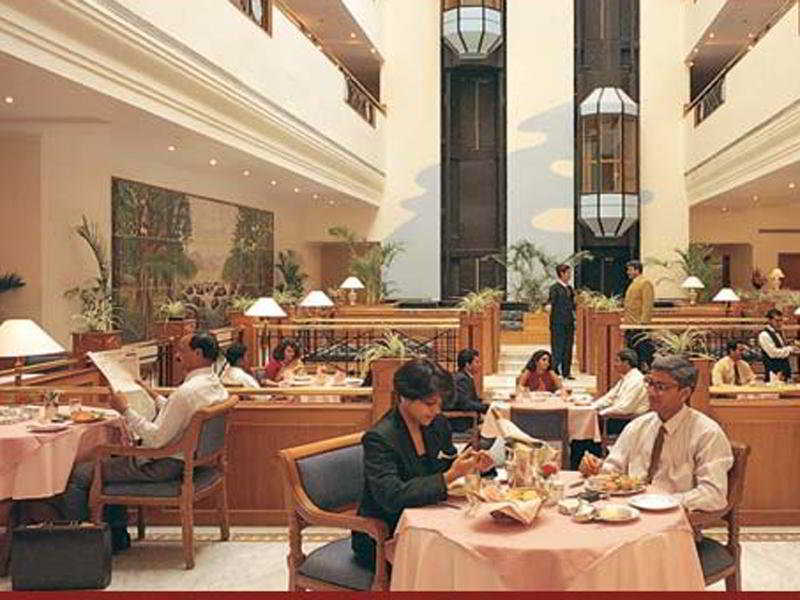 Hotel The Capitol 4*