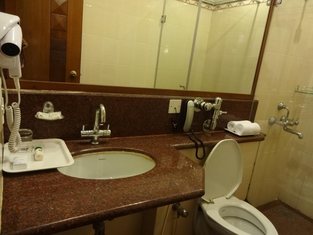 Hotel J P Cordial 3*