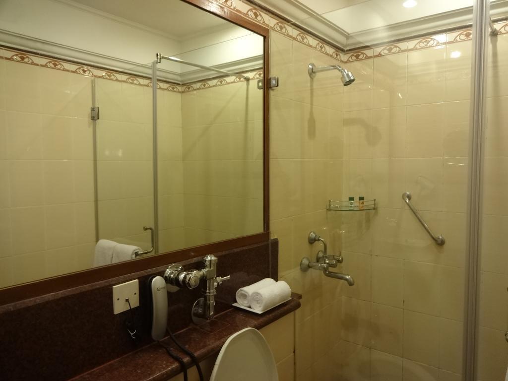 J P Cordial Hotel 3*