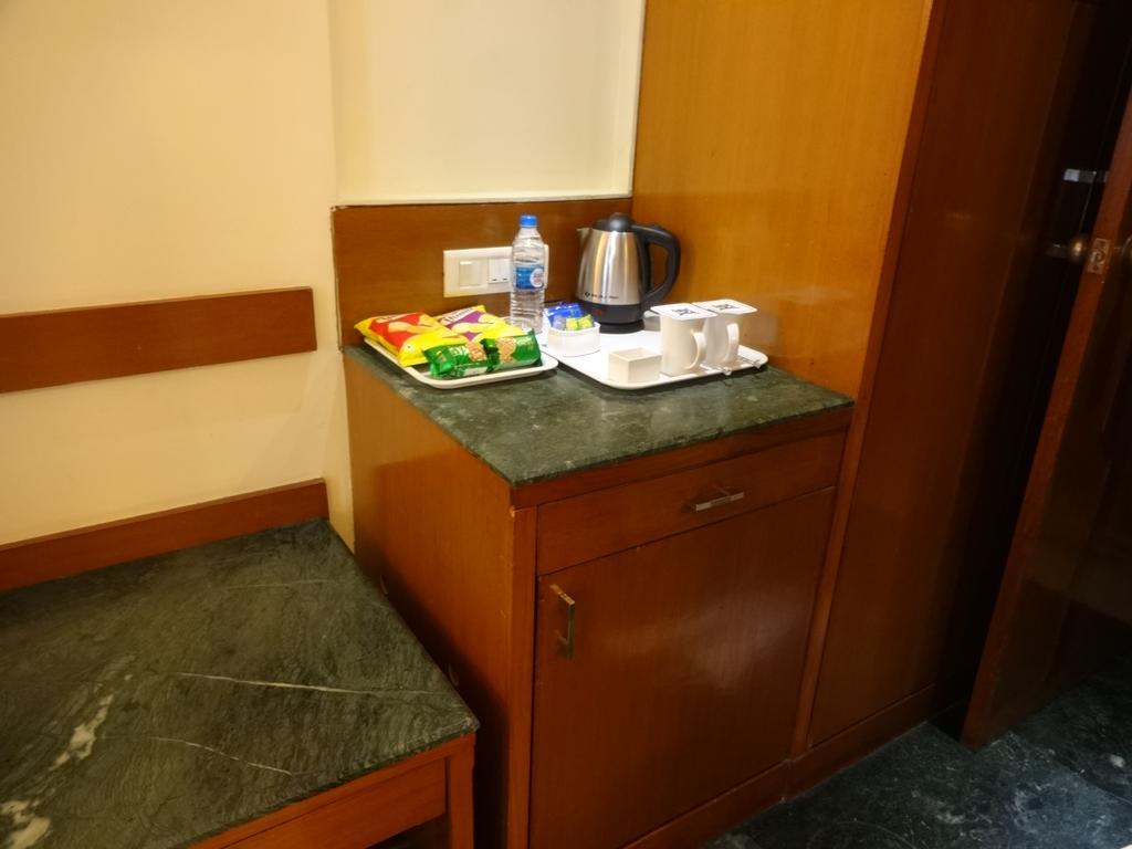 J P Cordial Hotel 3*