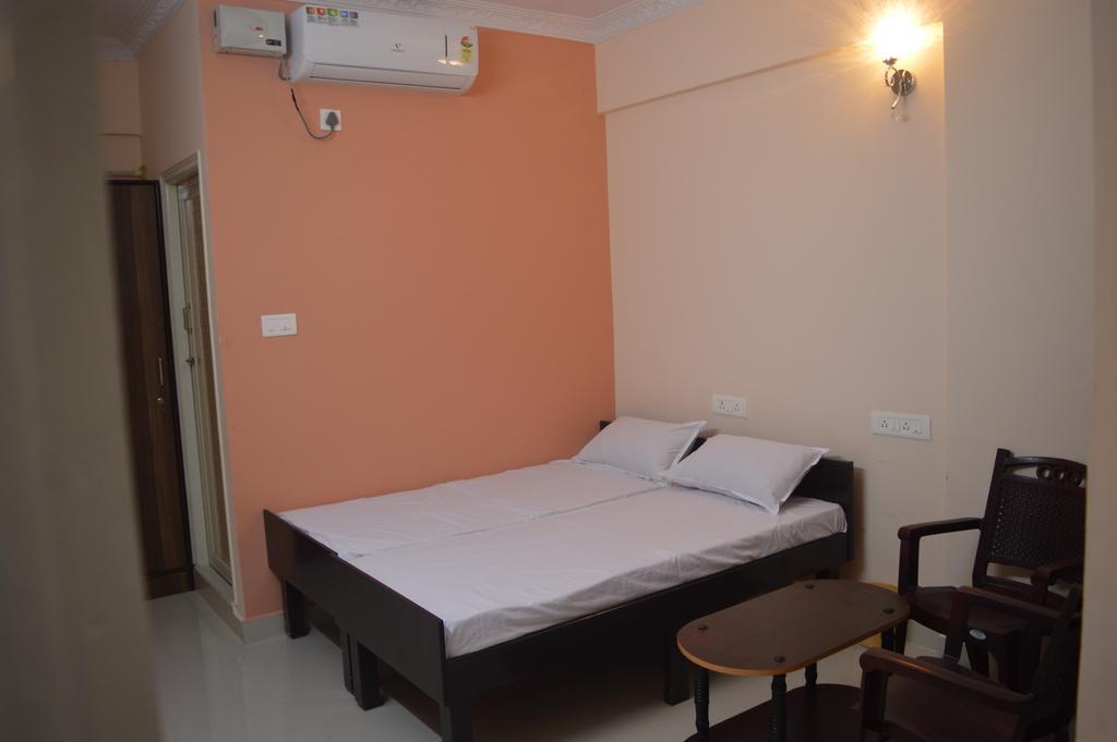 Sri Balaji Guest house Bangalore