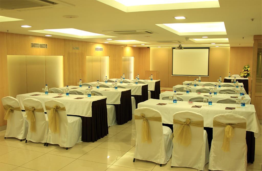 Aurick Hotel 4*