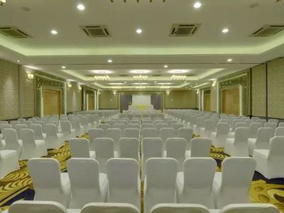 Davanam Sarovar Portico 4*
