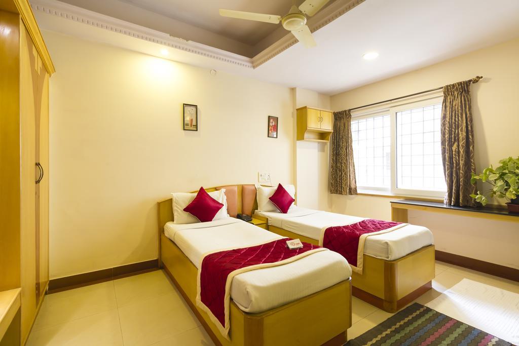 Oyo 374 Near Fortis Hospital Hotel Bangalore