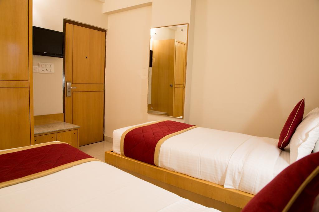 New Rainbow Business 3* Bangalore