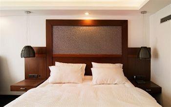 The Cunningham 4* Bangalore