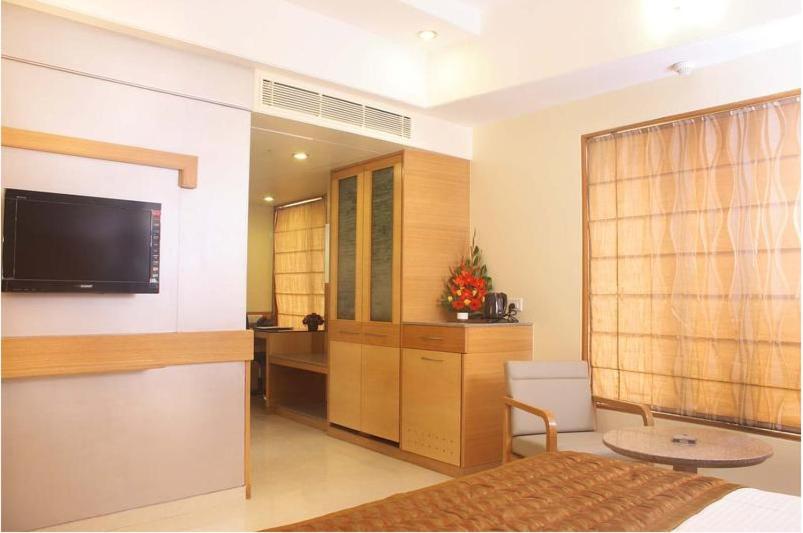 Crn Canary Hotel 3*