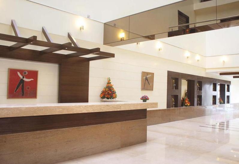 Hotel Crn Canary Bangalore