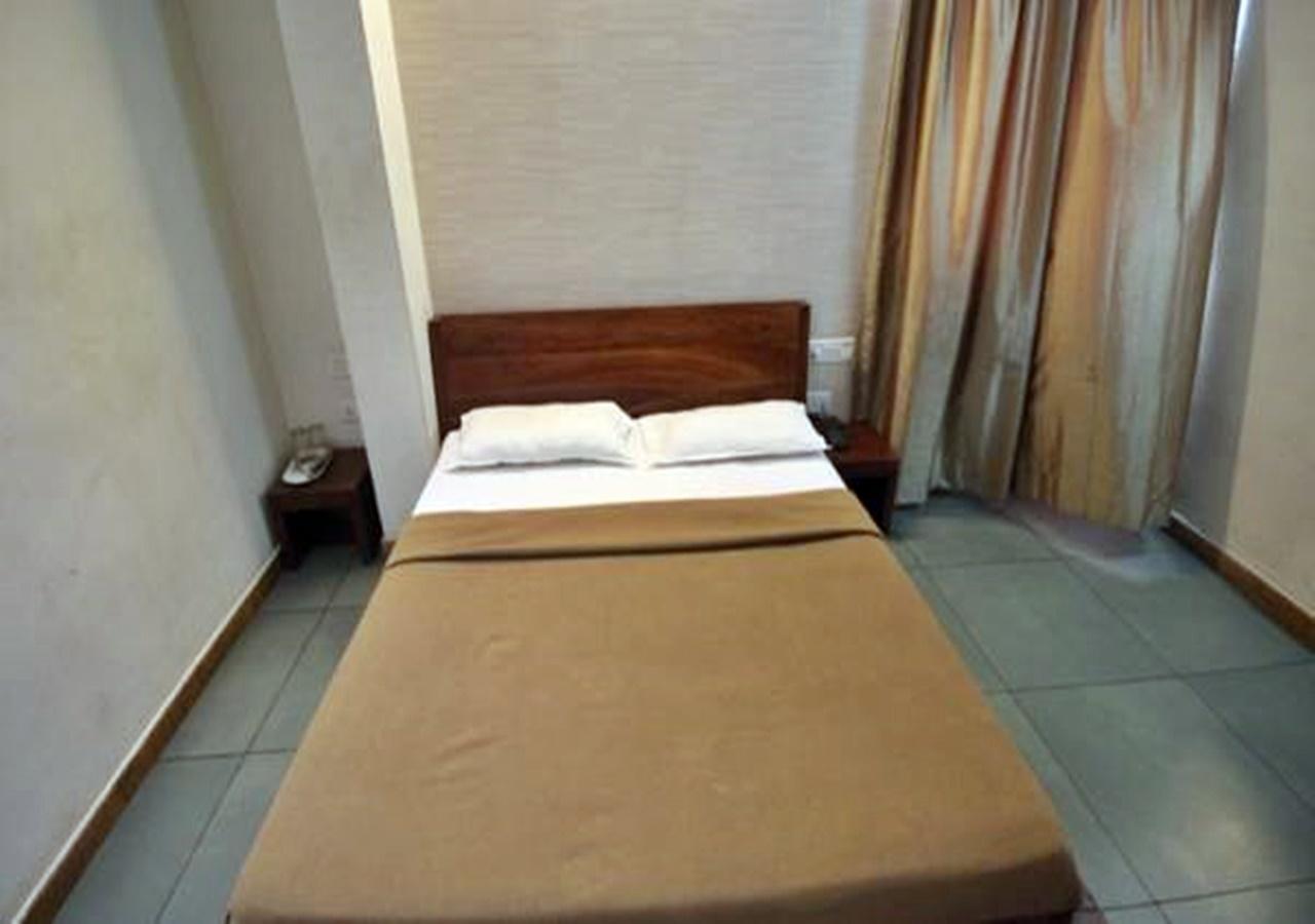 Hotel Hotel Holiday Home
