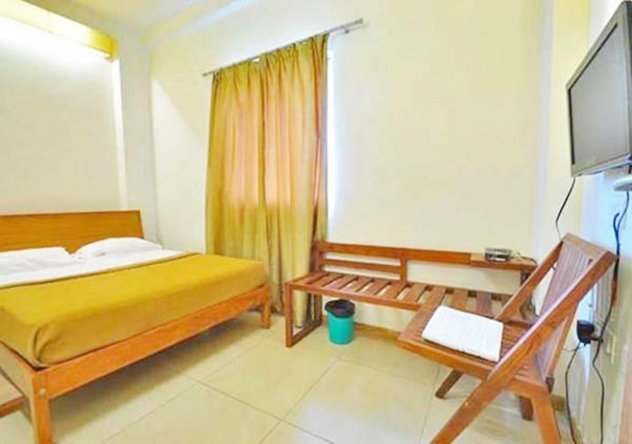 Hotel Hotel Holiday Home Bangalore