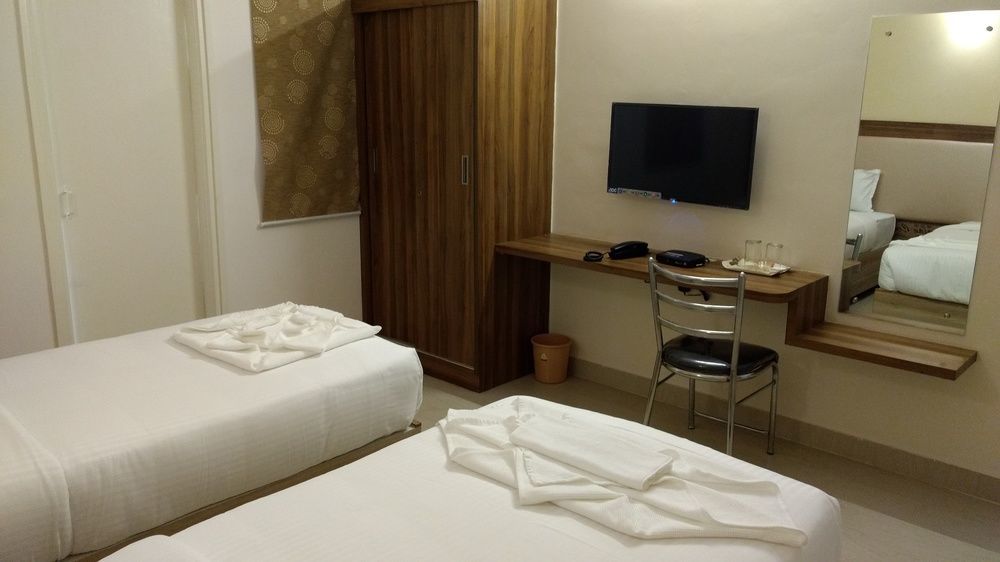 Fabexpress Hibiscus Suites Hebbal Hotel 3*