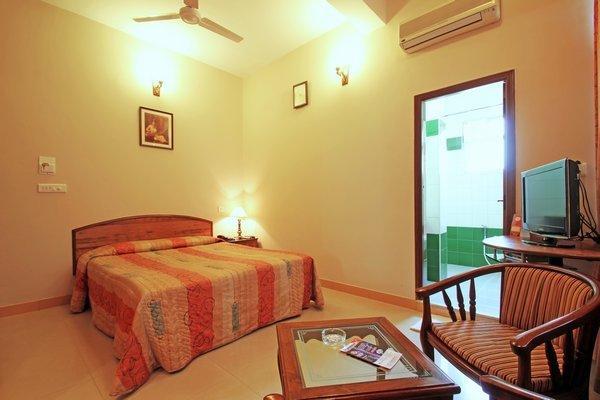 Hotel Cross Roads Bangalore