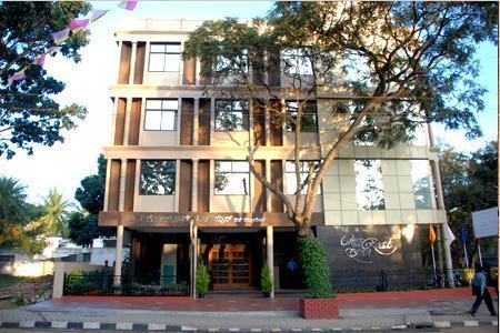 Cross Roads 3* Bangalore