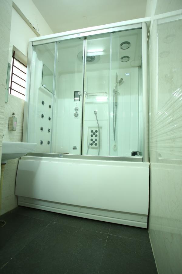 Rr International Hotel 2*