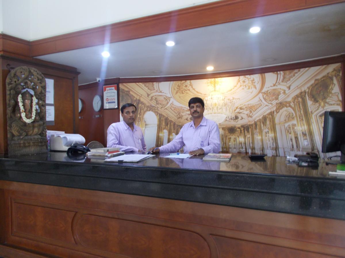 Hotel Samrat Residency