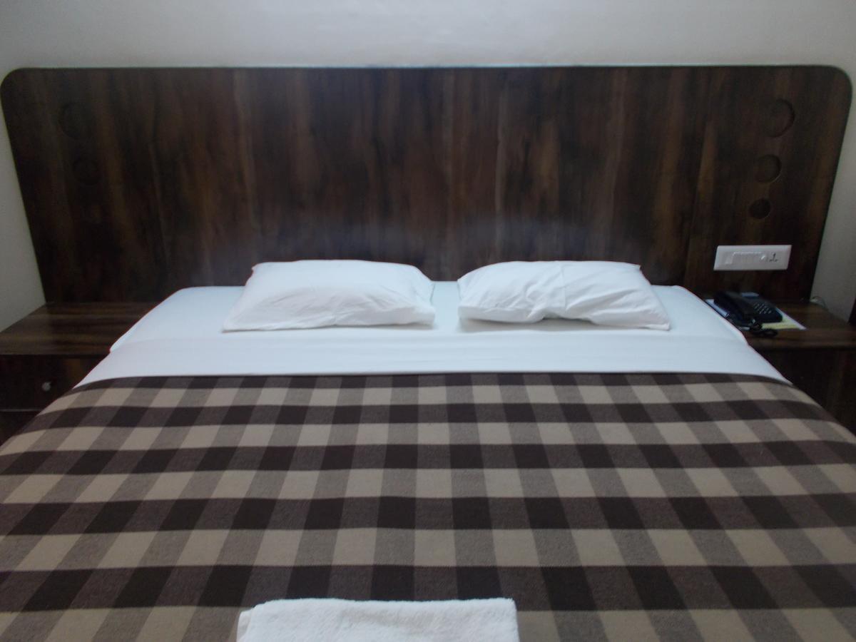 Samrat Residency Hotel 3*