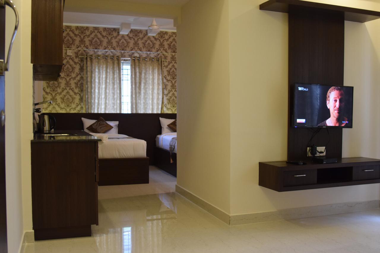 Capital O 9917 Sjr And Comforts Bangalore