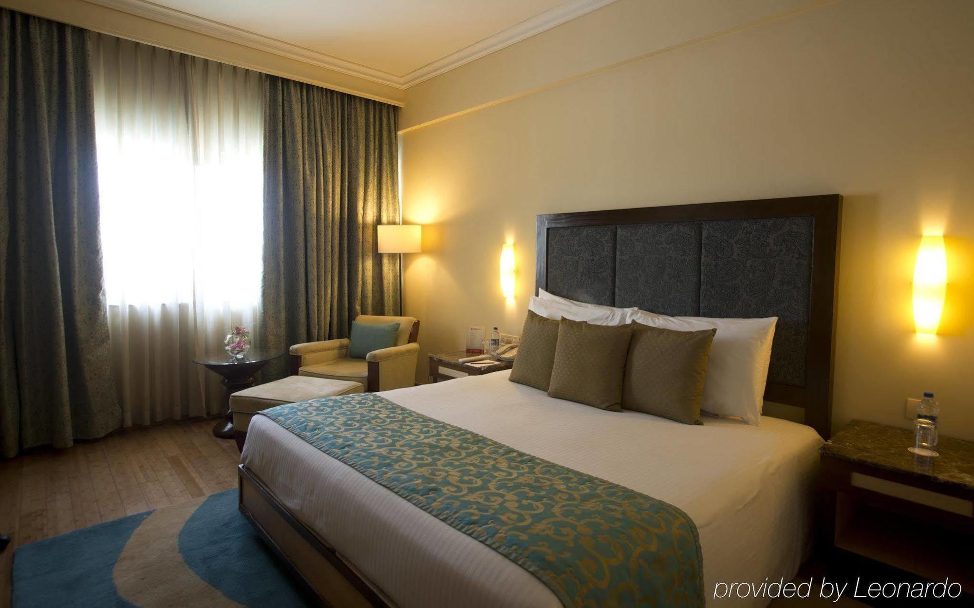 Vivanta Residency Road Hotel
