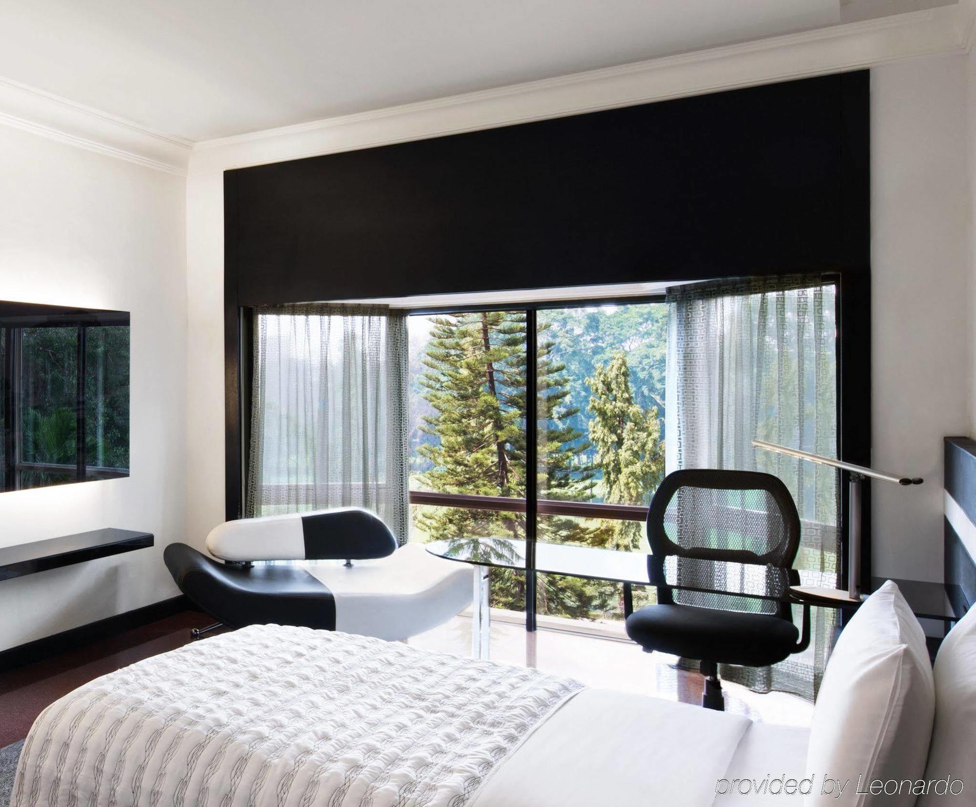 Le Meridien Hotel
