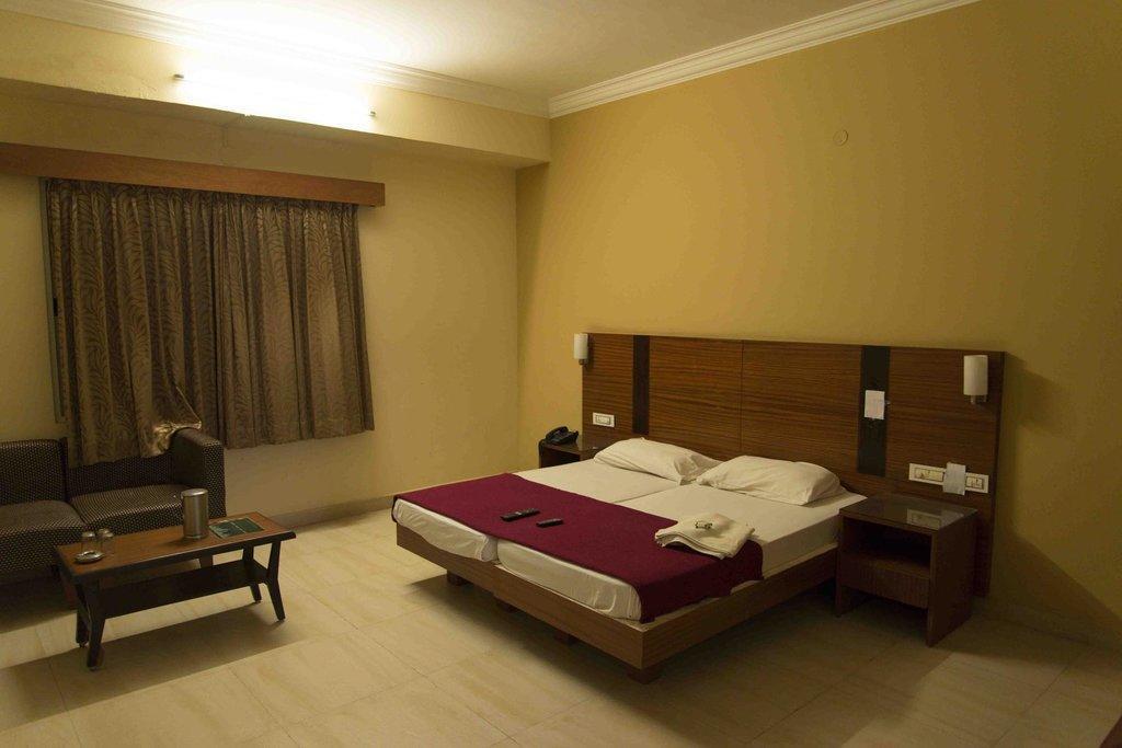 Janpath 4* Bangalore