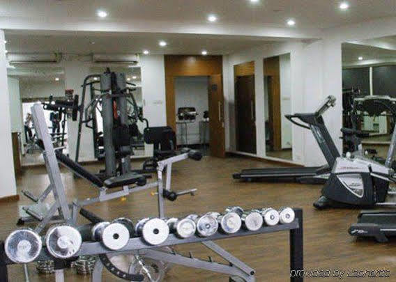 Shravanthi Sarovar Portico 4*