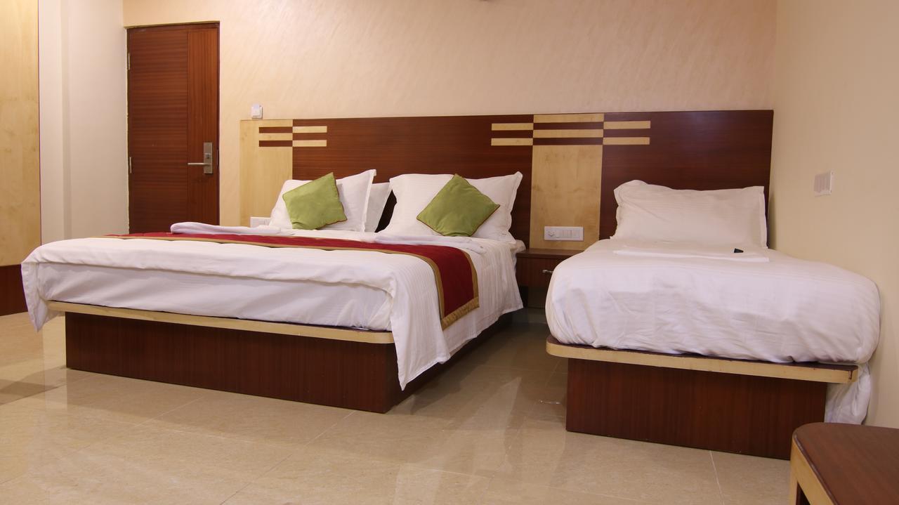 Sri Nandi Comforts Hotel