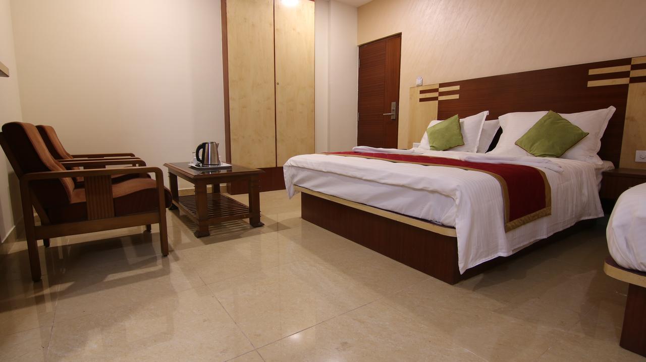 Sri Nandi Comforts Hotel