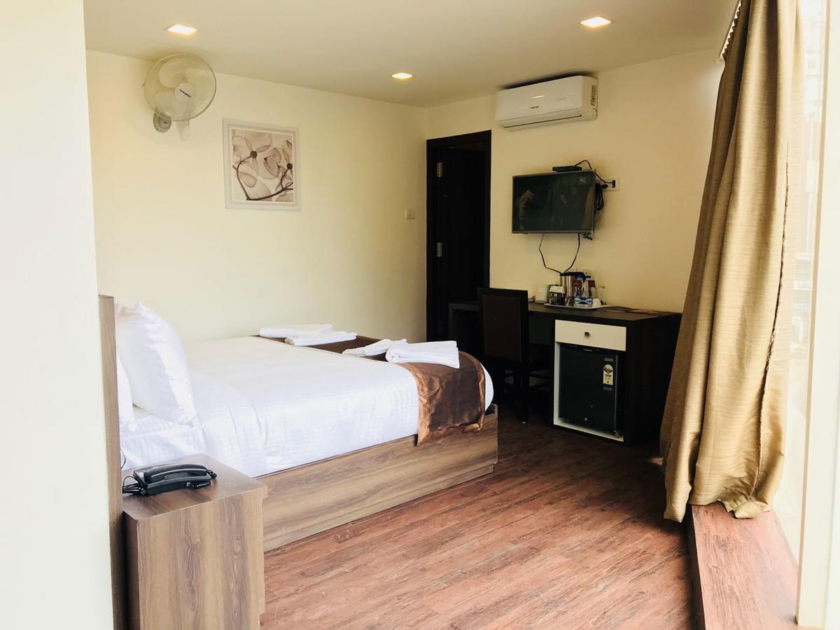 Royal - Electronic Hotel
