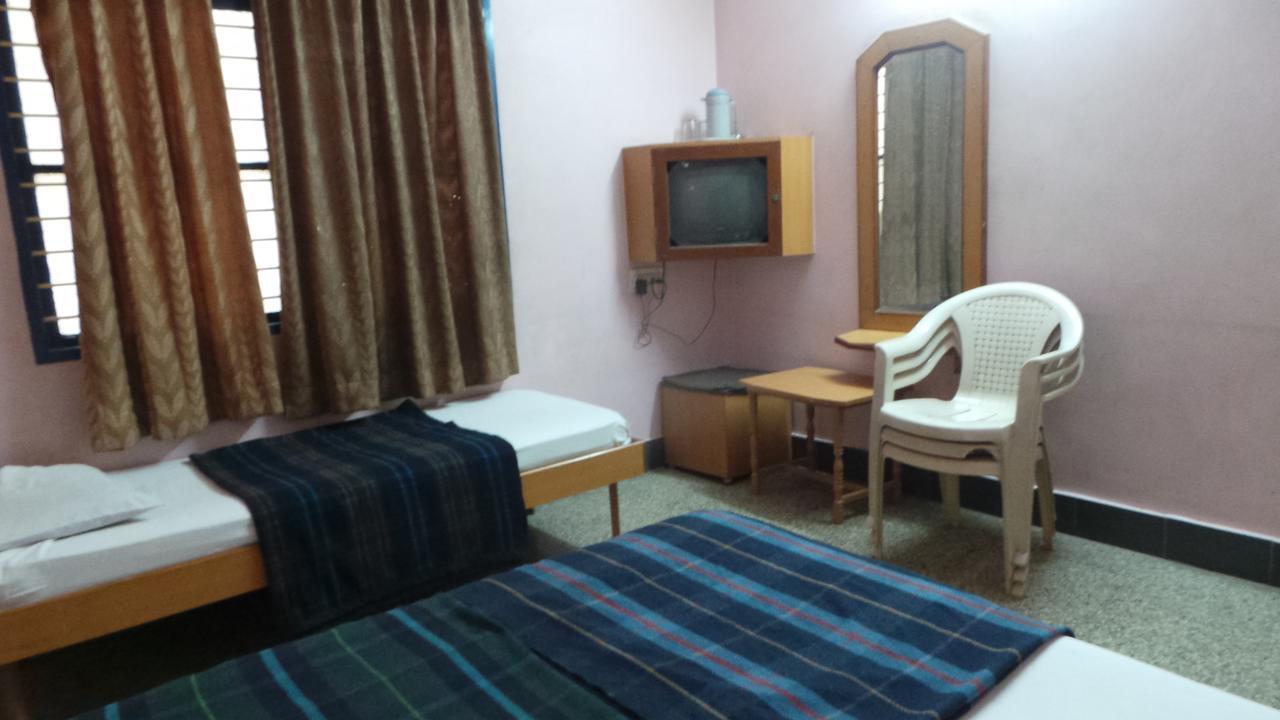 Hotel Shiva Ganga 2*