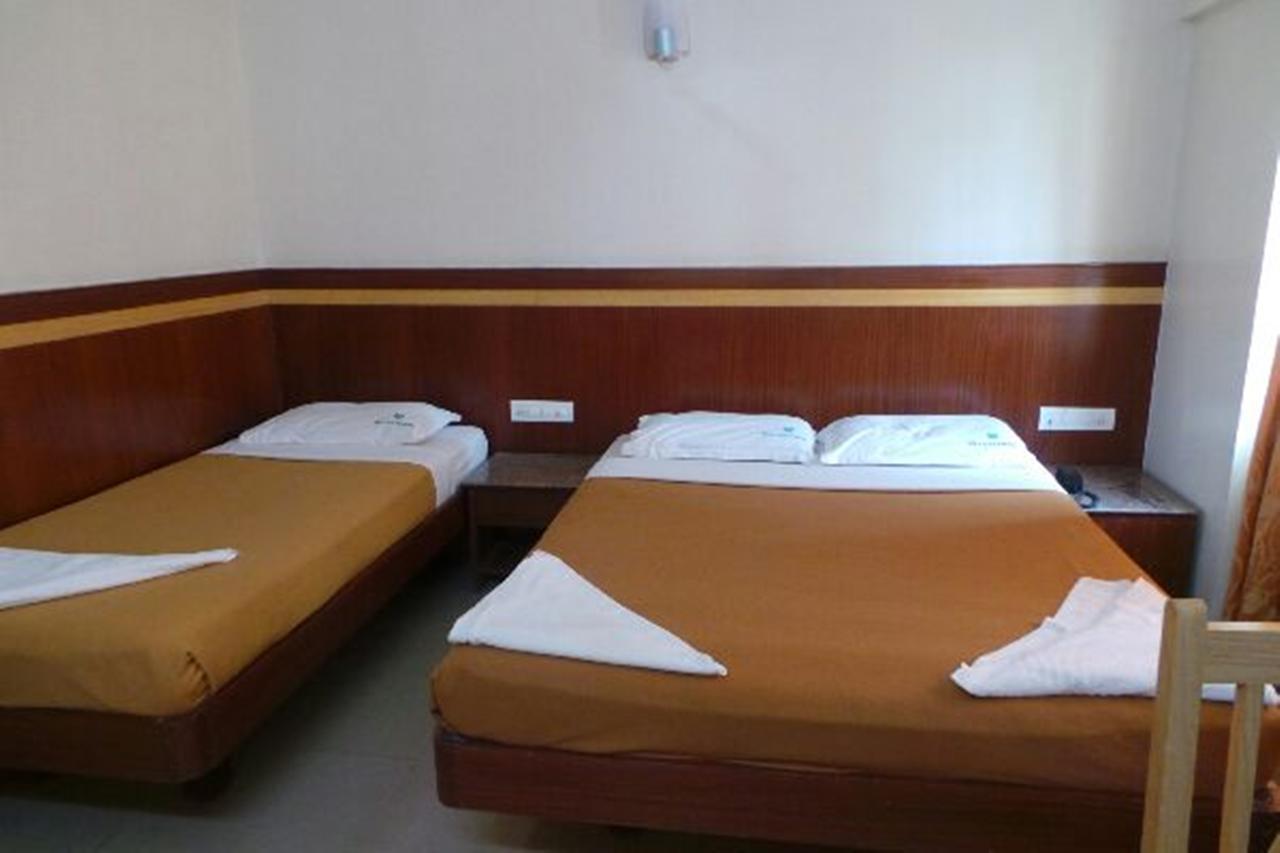 Hotel Mlc Gateway Deluxe Bangalore