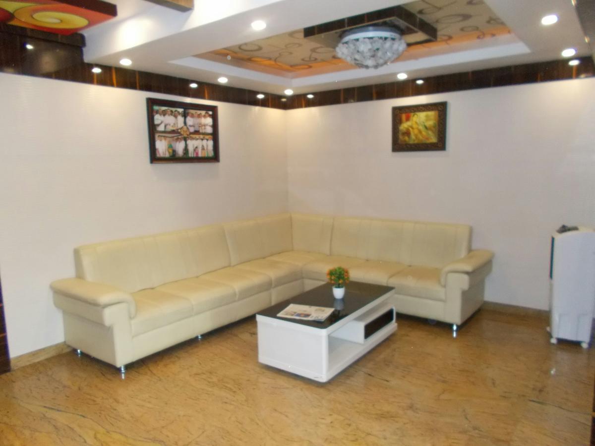 Srinidhi Grand Hotel