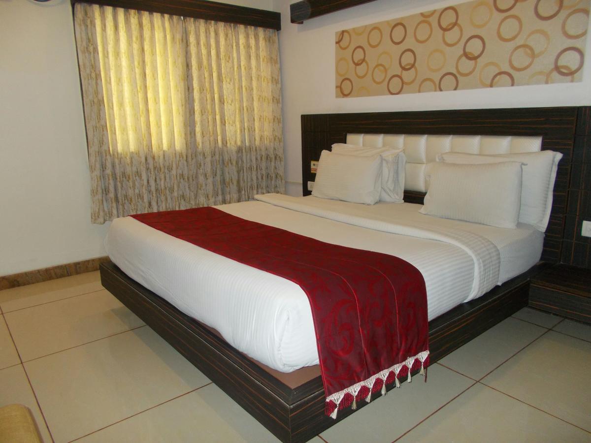 Srinidhi Grand Hotel Bangalore