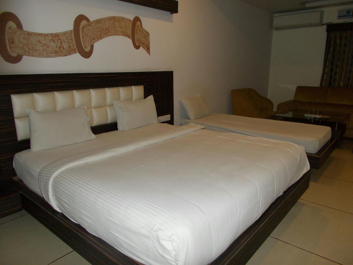 Srinidhi Grand Hotel Bangalore