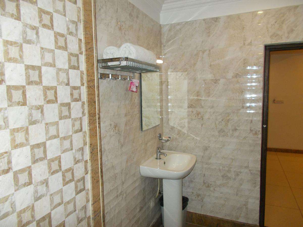 Srinidhi Grand Hotel Bangalore