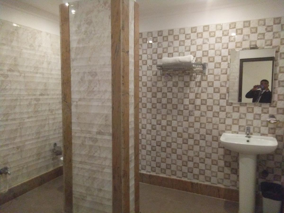 Srinidhi Grand Hotel