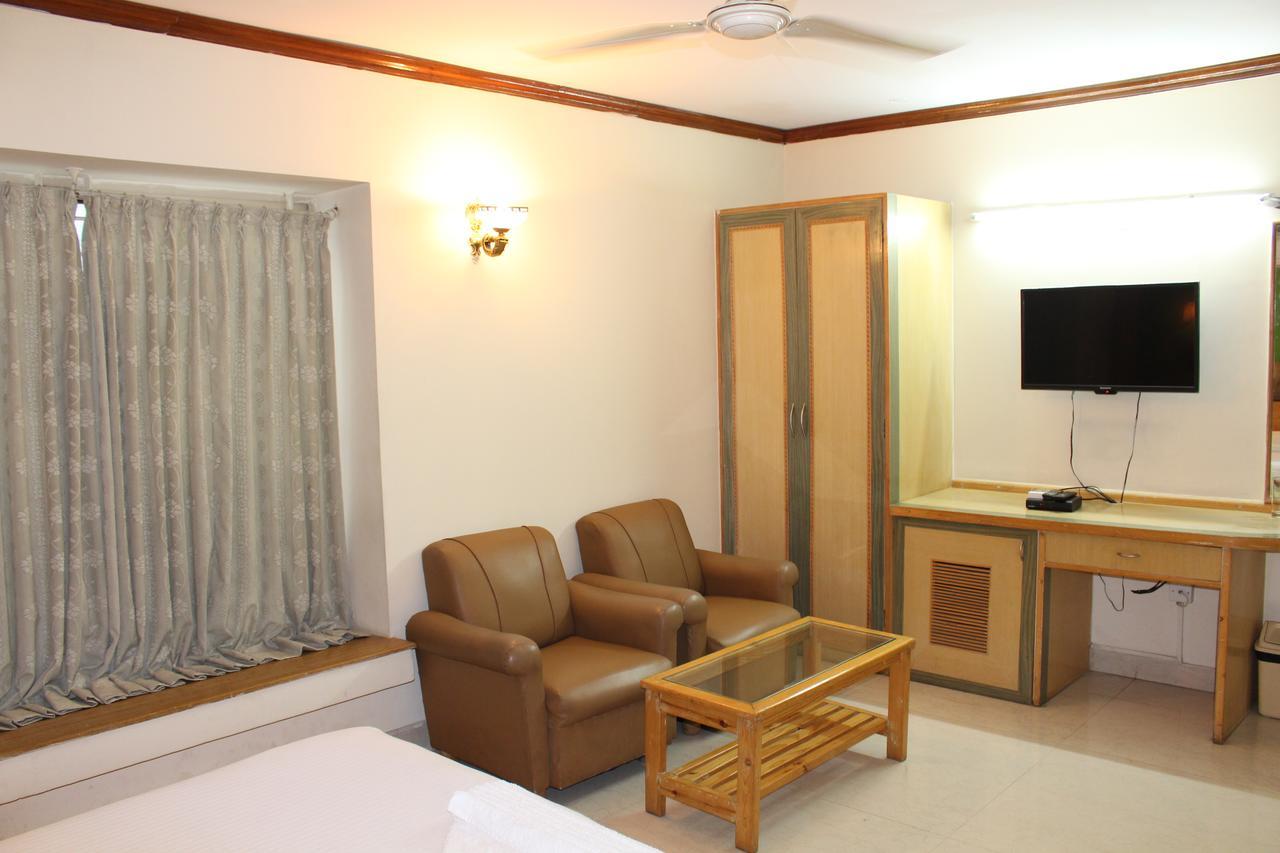Golf Hotel