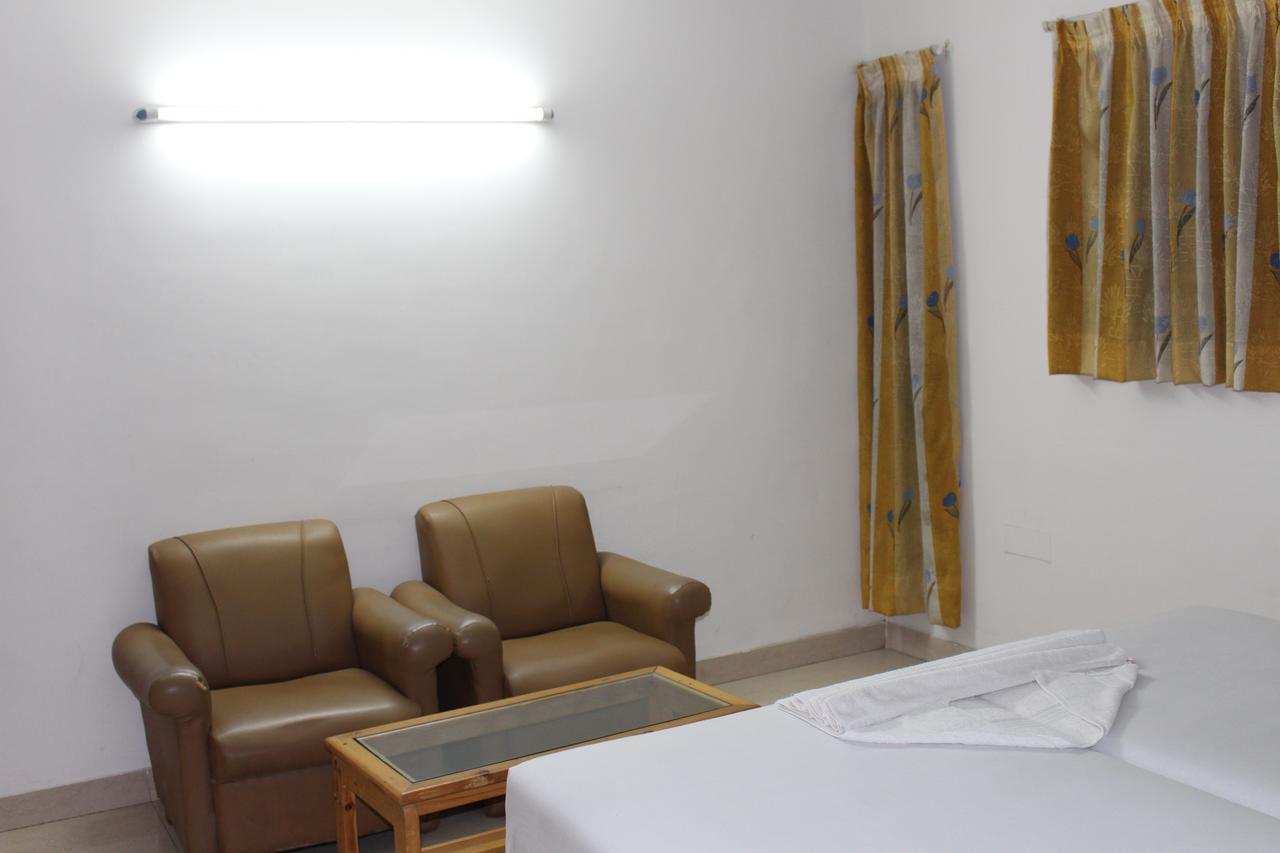 Hotel Golf Bangalore