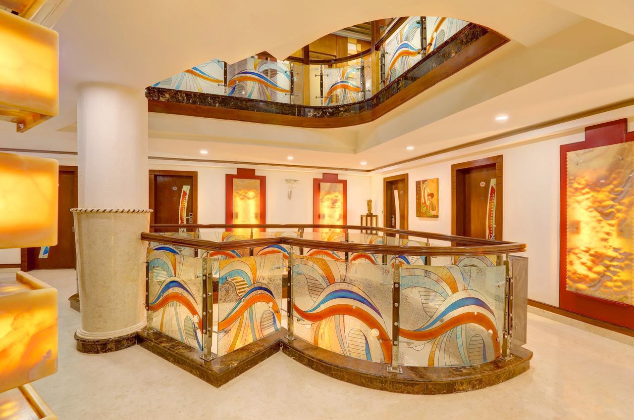 Grandeur Luxury 3*
