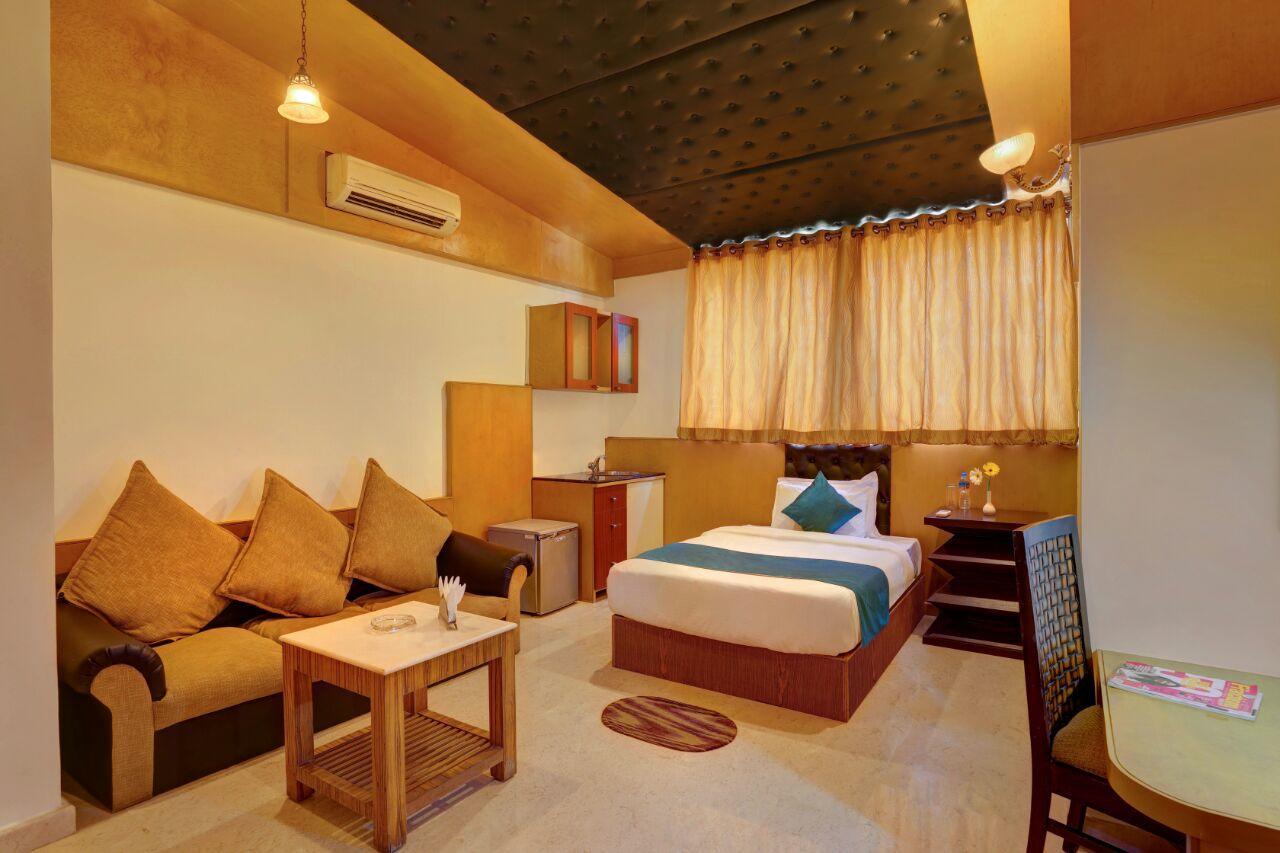 Hotel Grandeur Luxury Bangalore