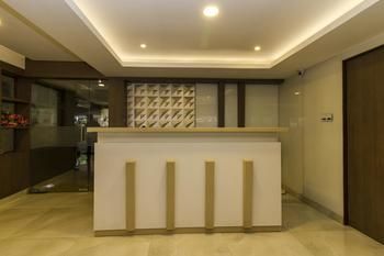 Oyo Premium Indiranagar Cambridge Layout