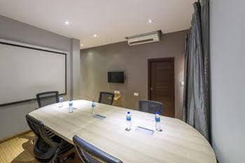 Hotel Treebo Golden Pearl Koramangala 3*