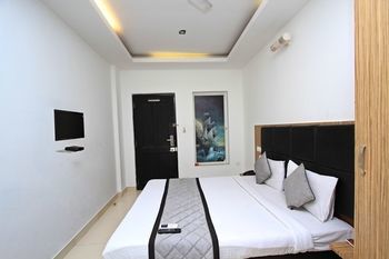 Oyo Galaxy Bangalore
