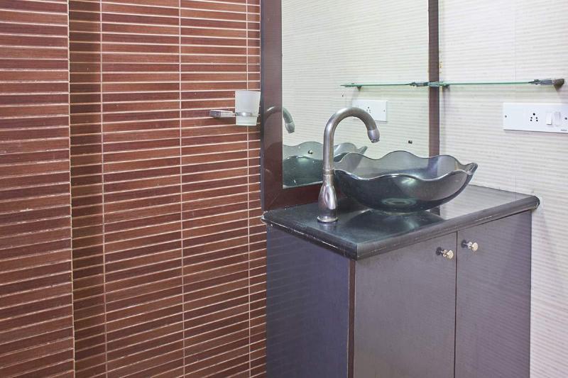 Capital O 3246 The Bouvice Hotel 3*