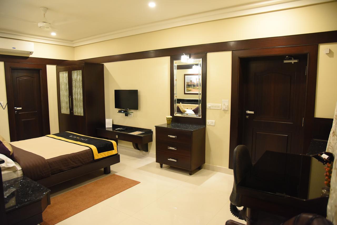 Havilla Lake Point 3* Bangalore