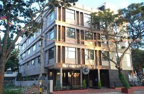 Cross Roads 3* Bangalore