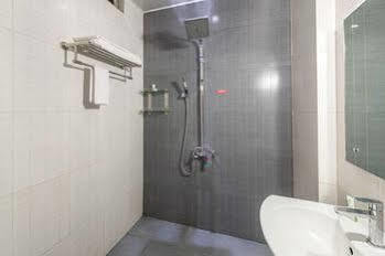 Hotel Treebo Golden Pearl Koramangala 3*