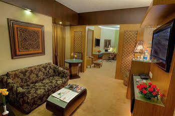 Hotel The Atria 4*