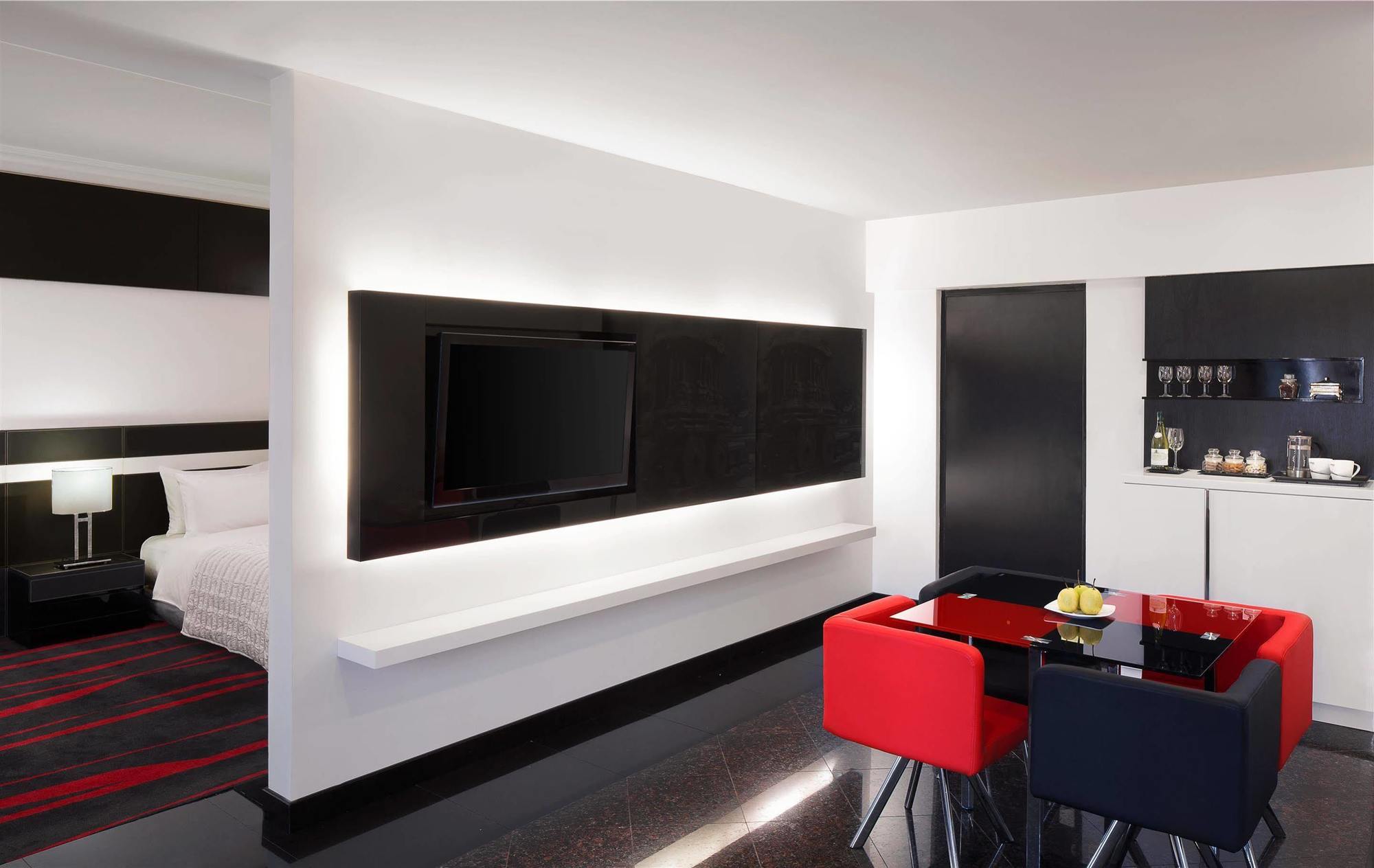 Le Meridien 5* Bangalore