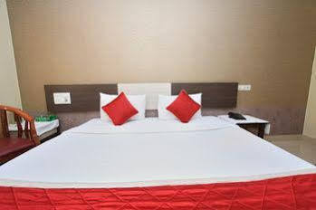 Hotel Oyo Vijayanagar 3*